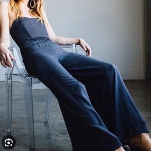 Novella Royale Ford Jumpsuit EUC size small